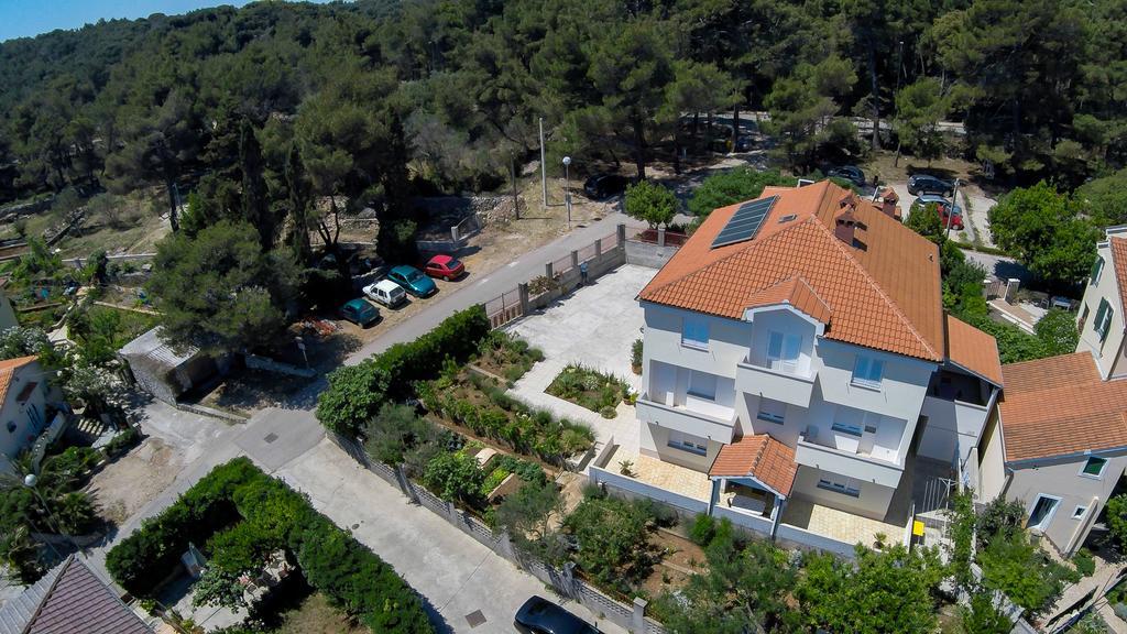 Apartmani Dorita Mali Lošinj Dış mekan fotoğraf