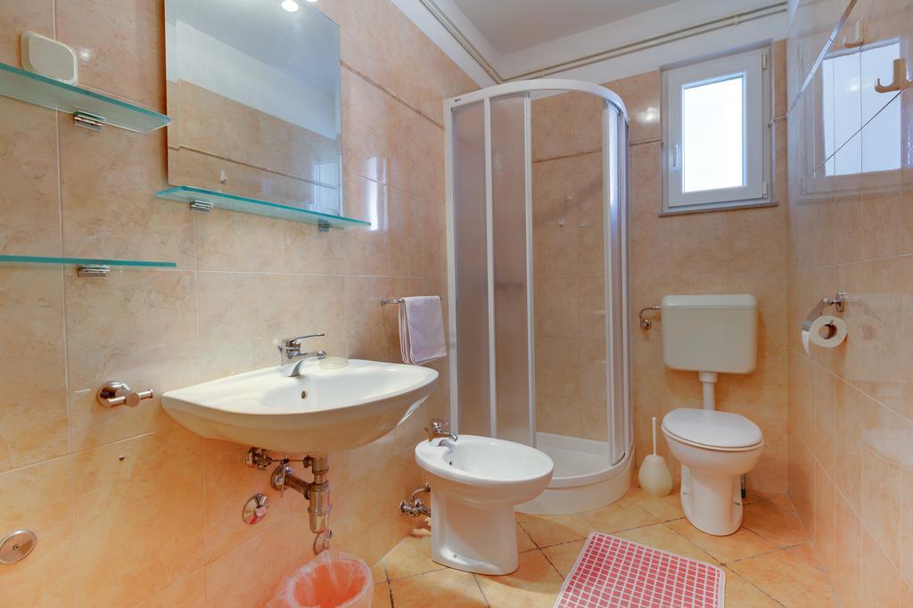 Apartmani Dorita Mali Lošinj Dış mekan fotoğraf