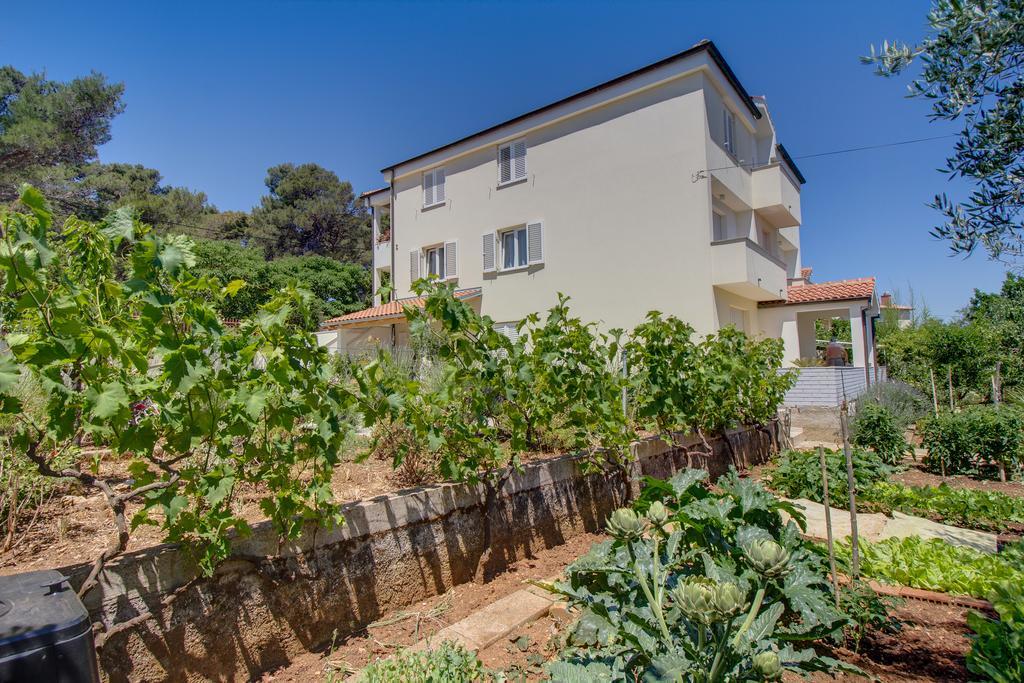 Apartmani Dorita Mali Lošinj Dış mekan fotoğraf