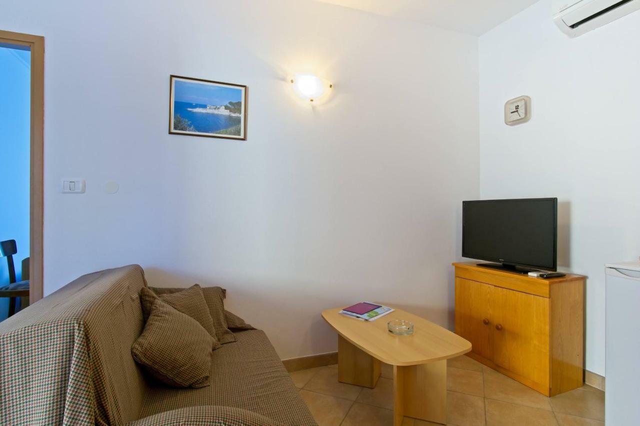 Apartmani Dorita Mali Lošinj Dış mekan fotoğraf