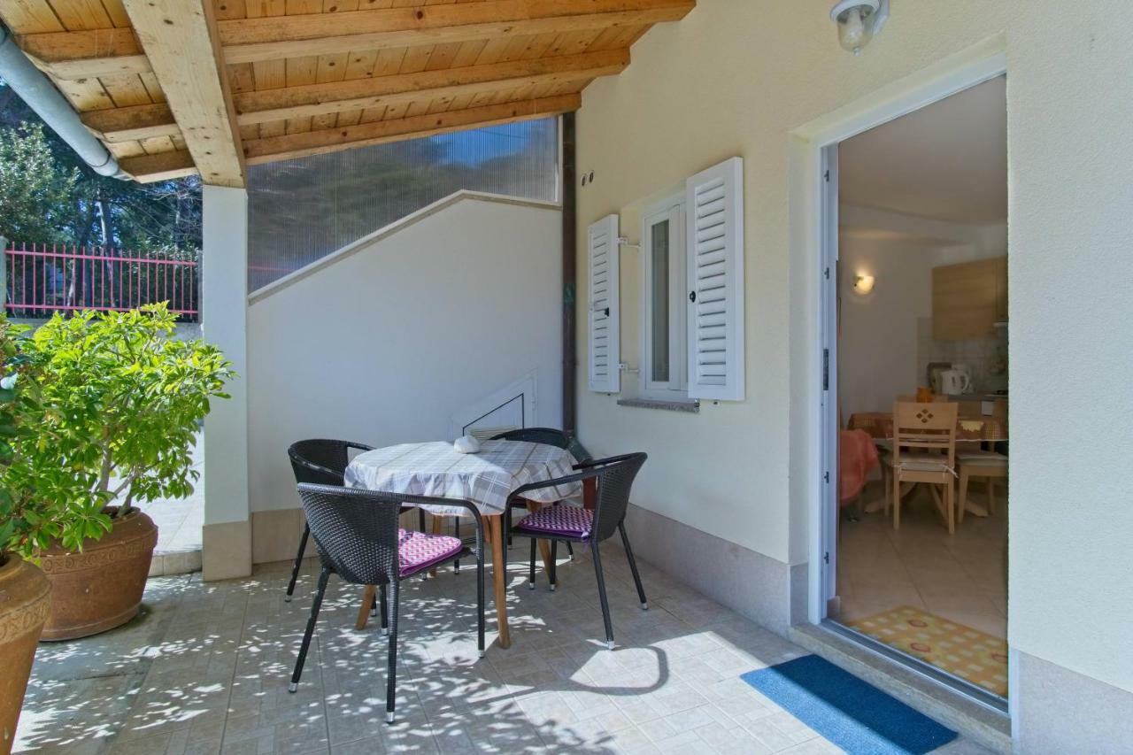 Apartmani Dorita Mali Lošinj Dış mekan fotoğraf
