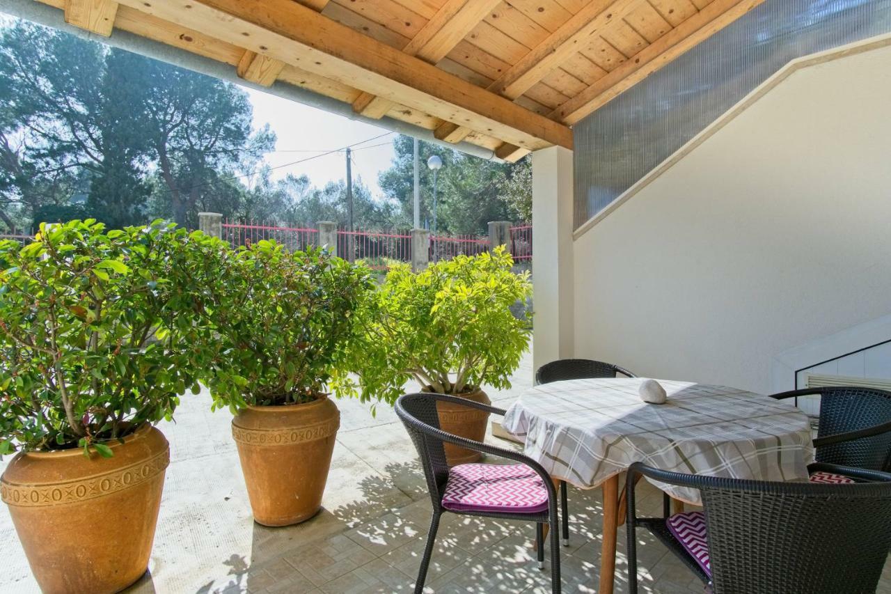 Apartmani Dorita Mali Lošinj Dış mekan fotoğraf