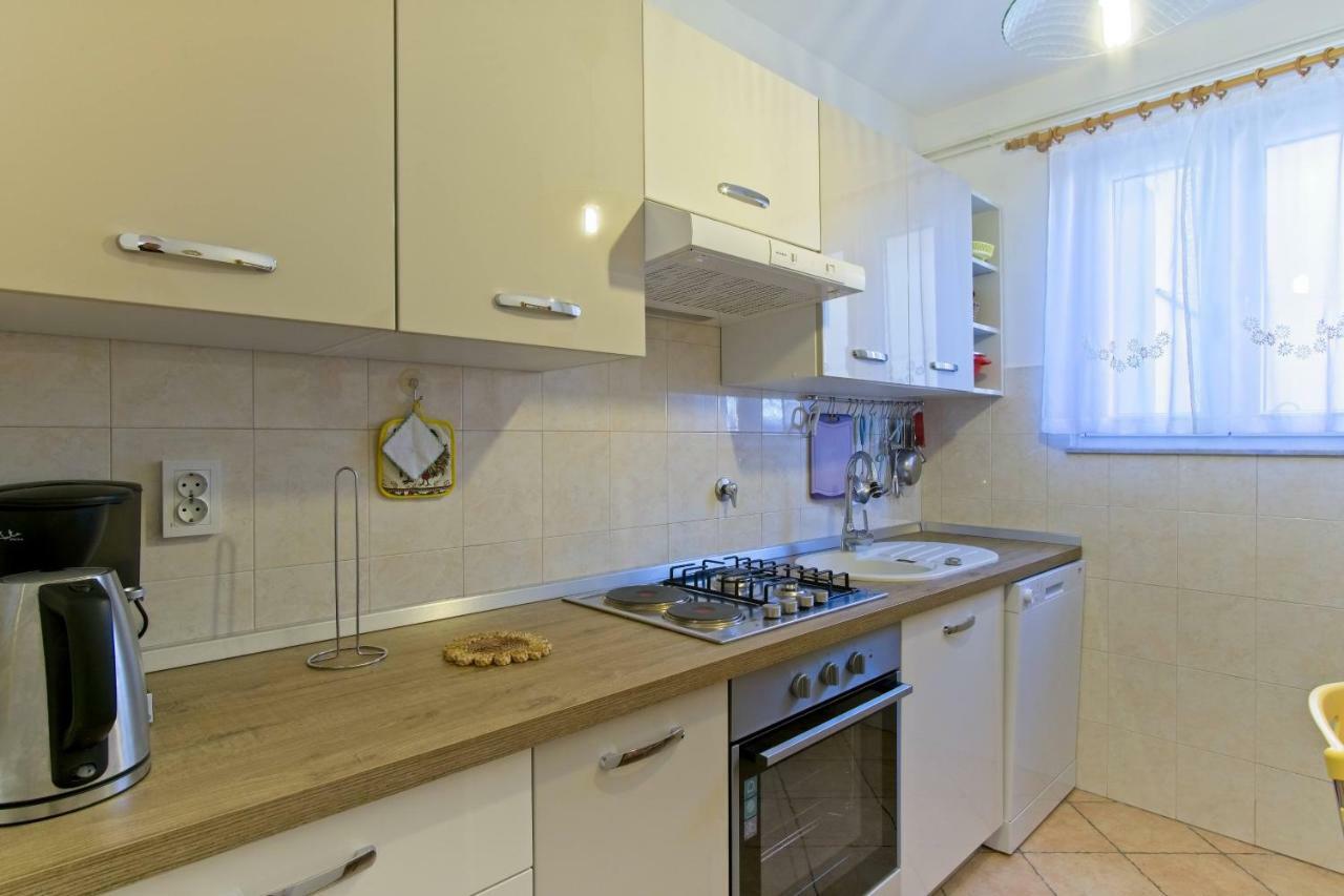 Apartmani Dorita Mali Lošinj Dış mekan fotoğraf